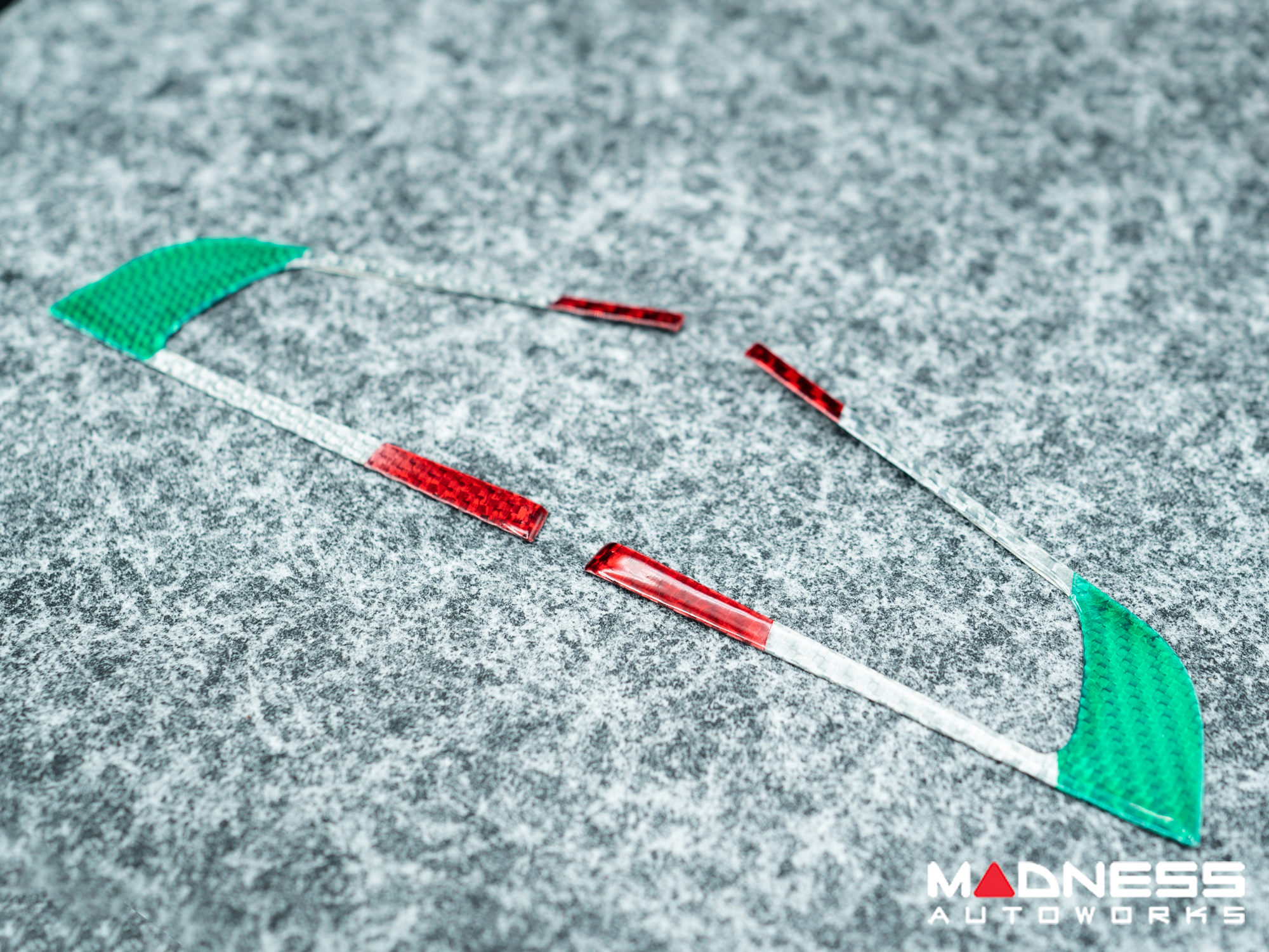 Alfa Romeo Giulia Steering Wheel Trim - Italian Theme - Std Model - Control Trim - Carbon Fiber - Pre '20 models - Feroce Carbon